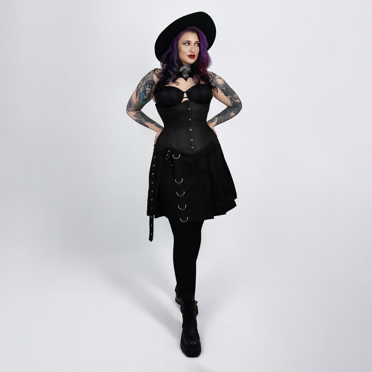 BlackUnderbustCorset.jpg